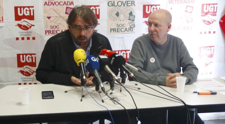 El secretari general d'UGT a Catalunya, Camil Ros (esquerra), i el de Girona, Xavier Casas. ACN