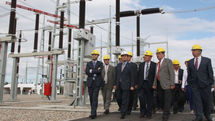 El president de la Generalitat, Artur Mas, visita la subestació de la línia de 400 kV a Bescanó © ACN
