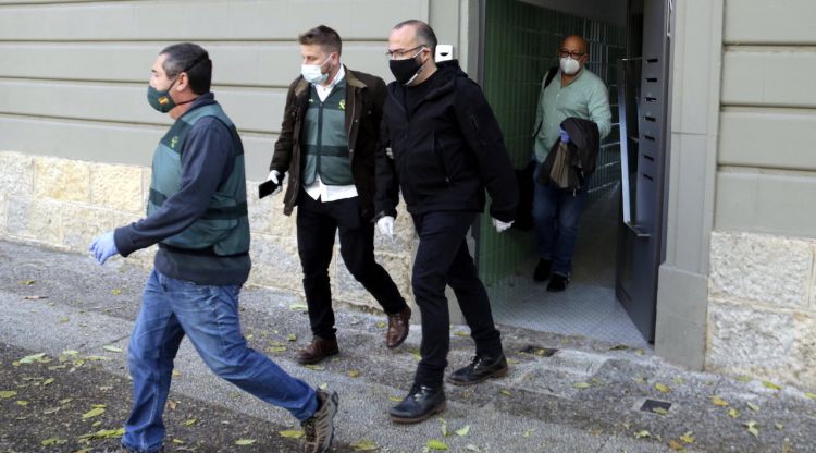 La Guàrdia Civil s'emporta l'empresari i activista independentista gironí, Josep Campmajó. ACN