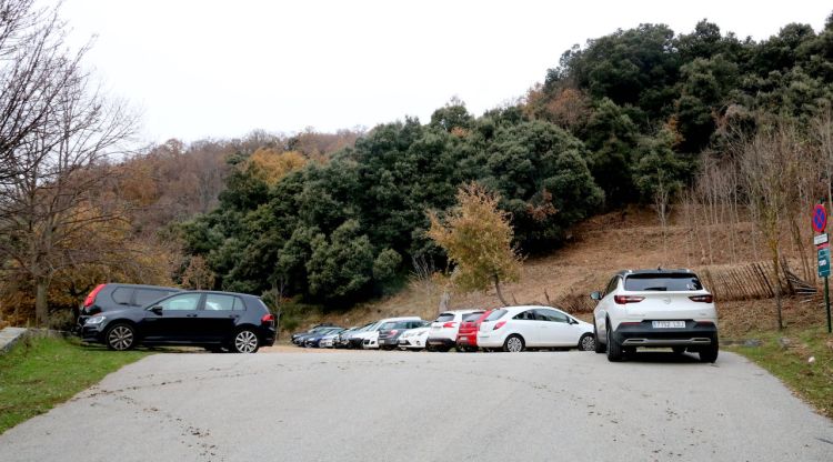 Un aparcament del Parc Natural del Montseny, ahir al matí. ACN