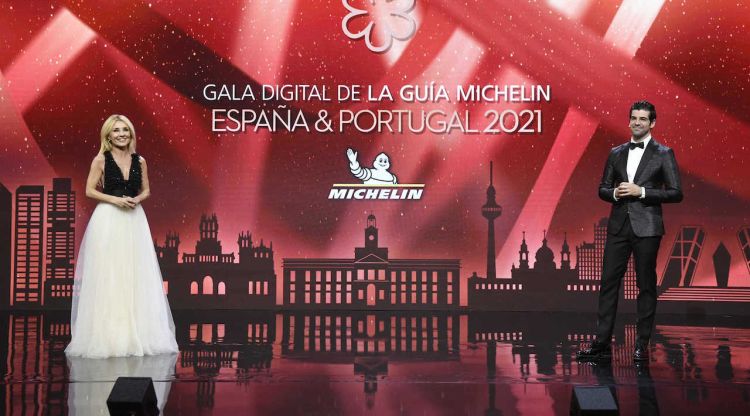 Gala de la Guia Michelin amb Cayetana Guillén Cuervo i Miguel Ángel Muñoz a Madrid