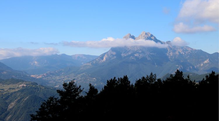 Un paisatge del Berguedà amb el Pedraforca de fons. ACN