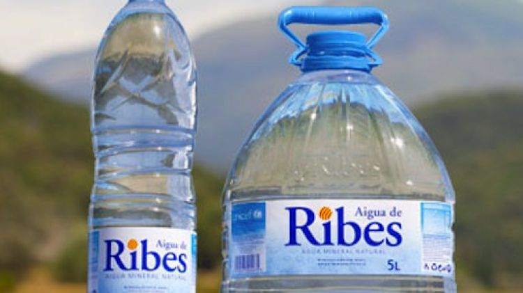 Dues ampolles d'Aigua de Ribes © AG