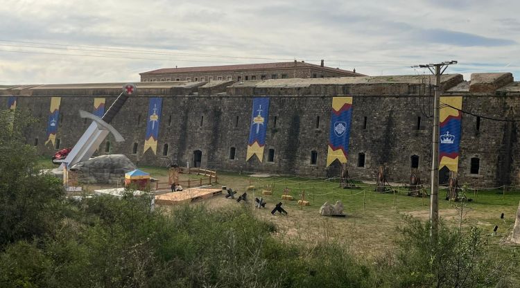 Espai del rodatge al Castell de Sant Ferran el passat 8 de novembre. Clàudia Gutiérrez