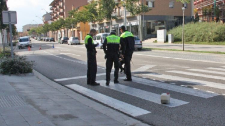Agents de la Policia treballant en el lloc de l'accident © ACN