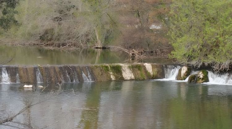 El riu Muga al seu pas per Pont de Molins (arxiu)
