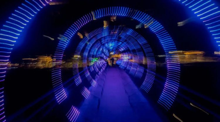 Fotografia d'un túnel LED que formarà part de la 2a edició de l'Encén Montilivi