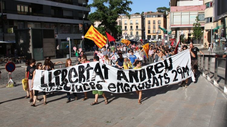 La manifestació ha recorregut els carrers més cèntrics de la ciutat de Girona © ACN
