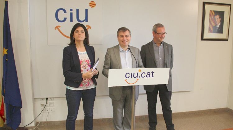 D'esquerra a dreta: Montse Surroca, Jordi Xuclà i Carles Pàramo © ACN