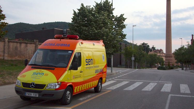 L'ambulància de Celrà que dóna servei durant la nit © ACN
