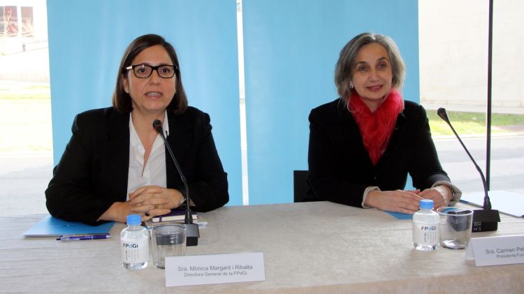 La directora general de la Fundació Príncep de Girona, Mònica Margarit, i la presidenta de la Fundació Trilema, Carmen Pellicer © ACN
